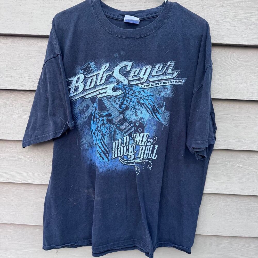 Hanes Men's Black and Navy T-shirt